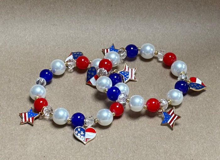 American Heart Charm Stretch Bracelet