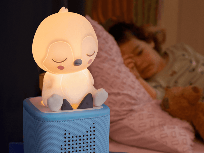 Tonie Audio Play Figurine - Sleepy Friends: Sleepy Penguin Night Light