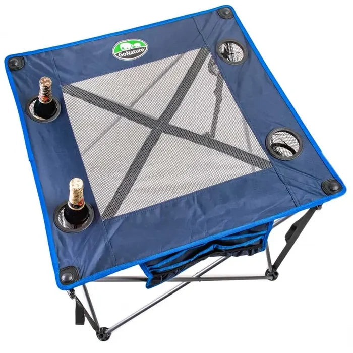 זוג כיסאות שטח כחולים מדגם Air Flow עם רשת אוורור בגב ושולחן קמפינג תואם