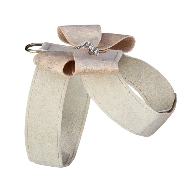 Doe with Champagne Glitzerati Nouveau Bow Tinkie Harness