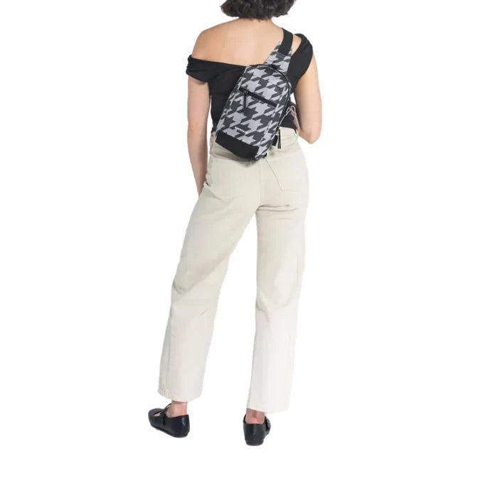 Metro AT Sling Bag