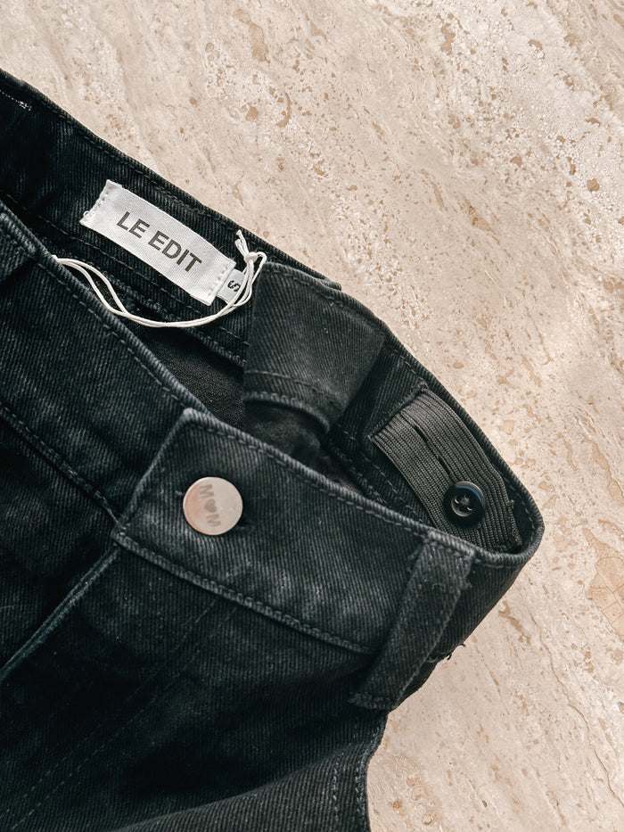 MOM Jeans Black