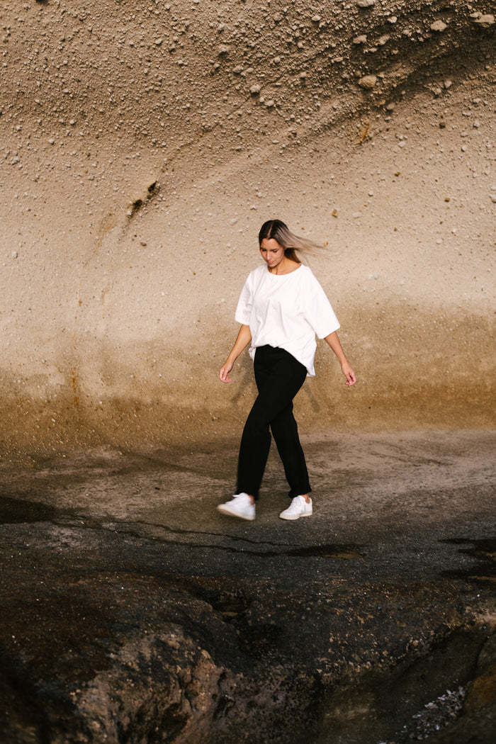 MOM Jeans Black