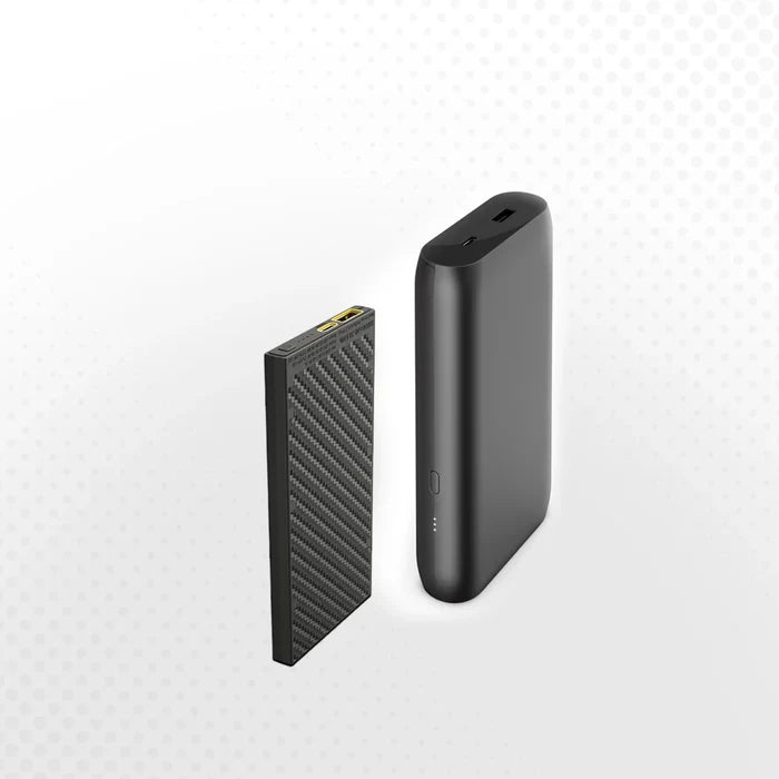 תקריב של מטען נייד Nitecore NB10000 GEN2: עיצוב דק ועמיד