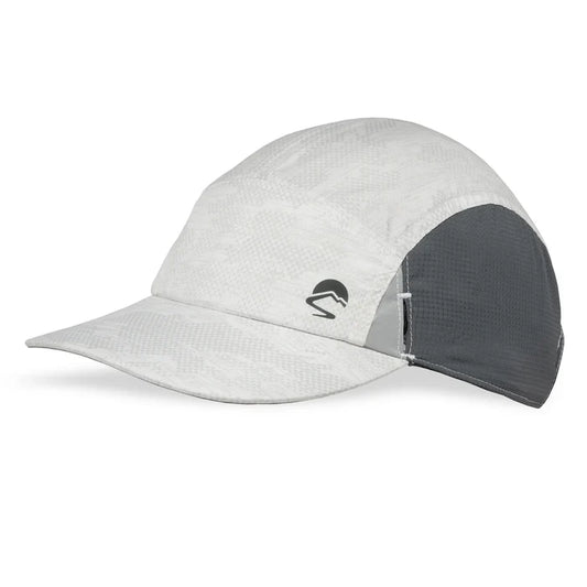כובע ריצה וטיולים Vaporlite Stride Cap 4902 של Sunday Afternoon, דק וקל משקל עם הגנת UPF 50+