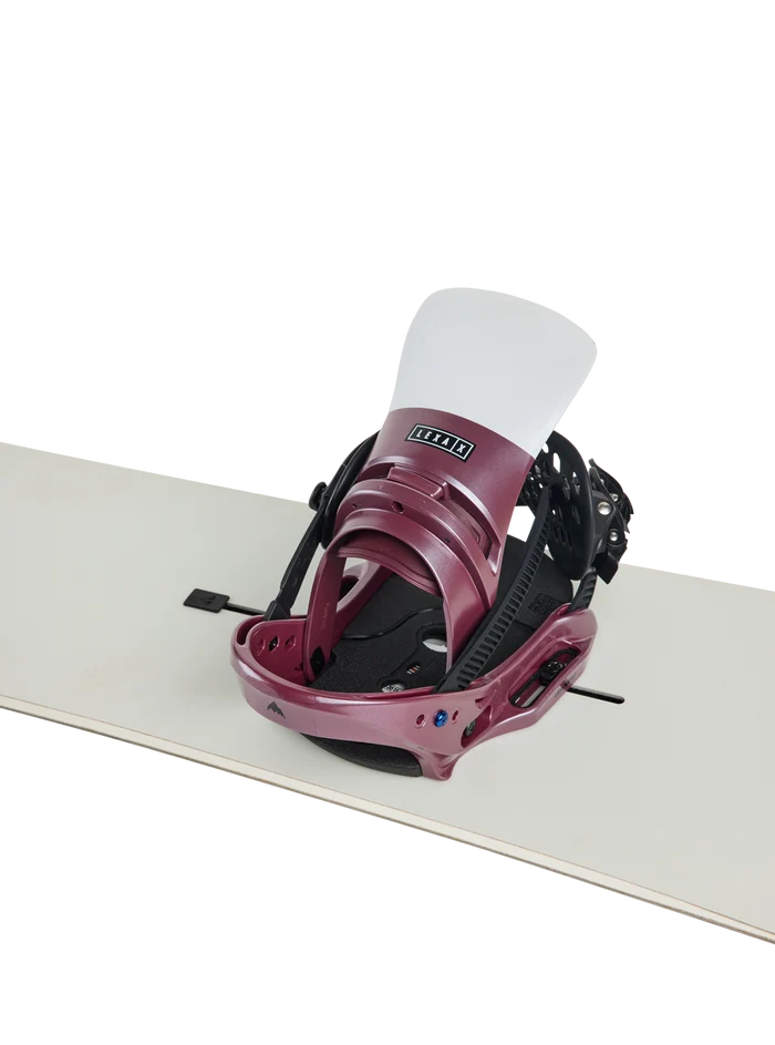 Product image of Women's Burton Lexa X EST® Snowboard Bindings[Variant:Mulberry]
