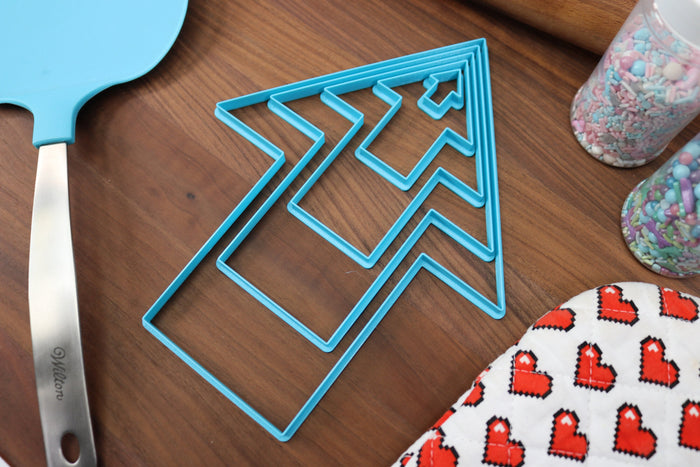 XL Arrow Cookie Cutters - 9in Through 1in - Concentric Cutter - 5 Sizes included - Decorative Fondant Cakes & Cookie Towers